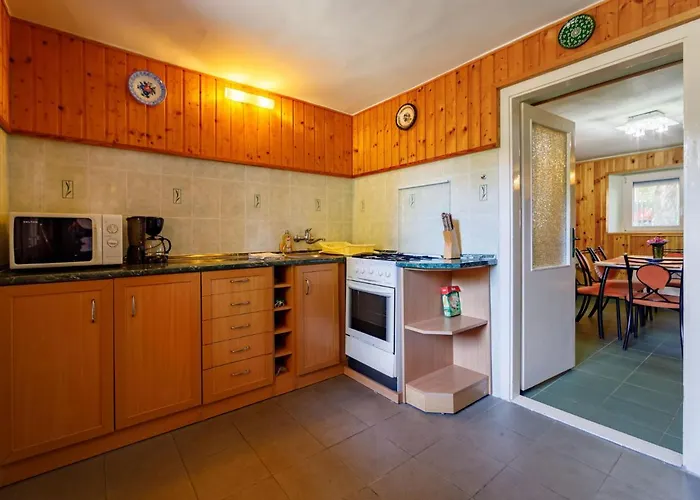 Amaryllis By Interhome Casa de Férias Balatonakarattya